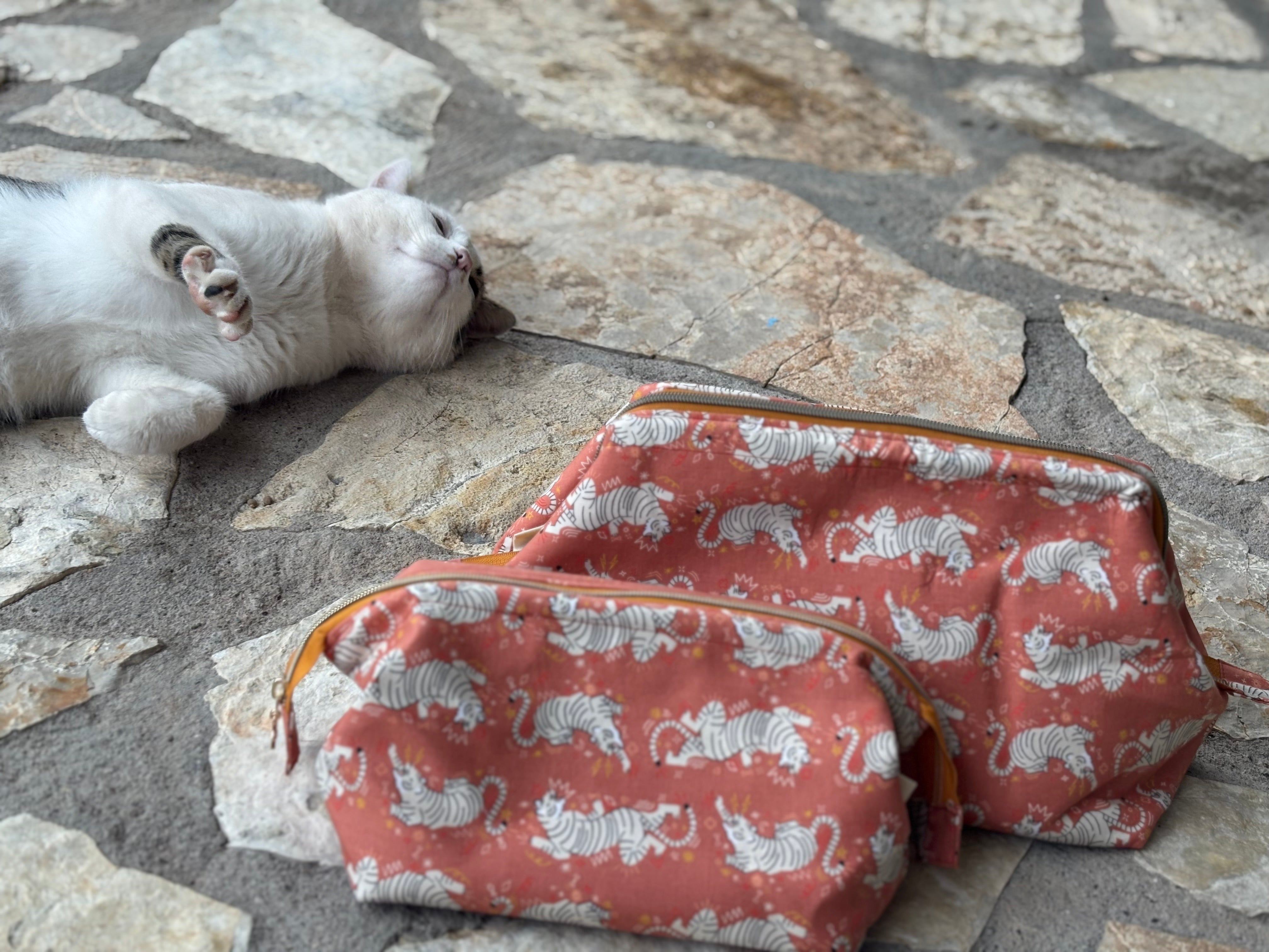 Large Tiger Print Wash Bag orange