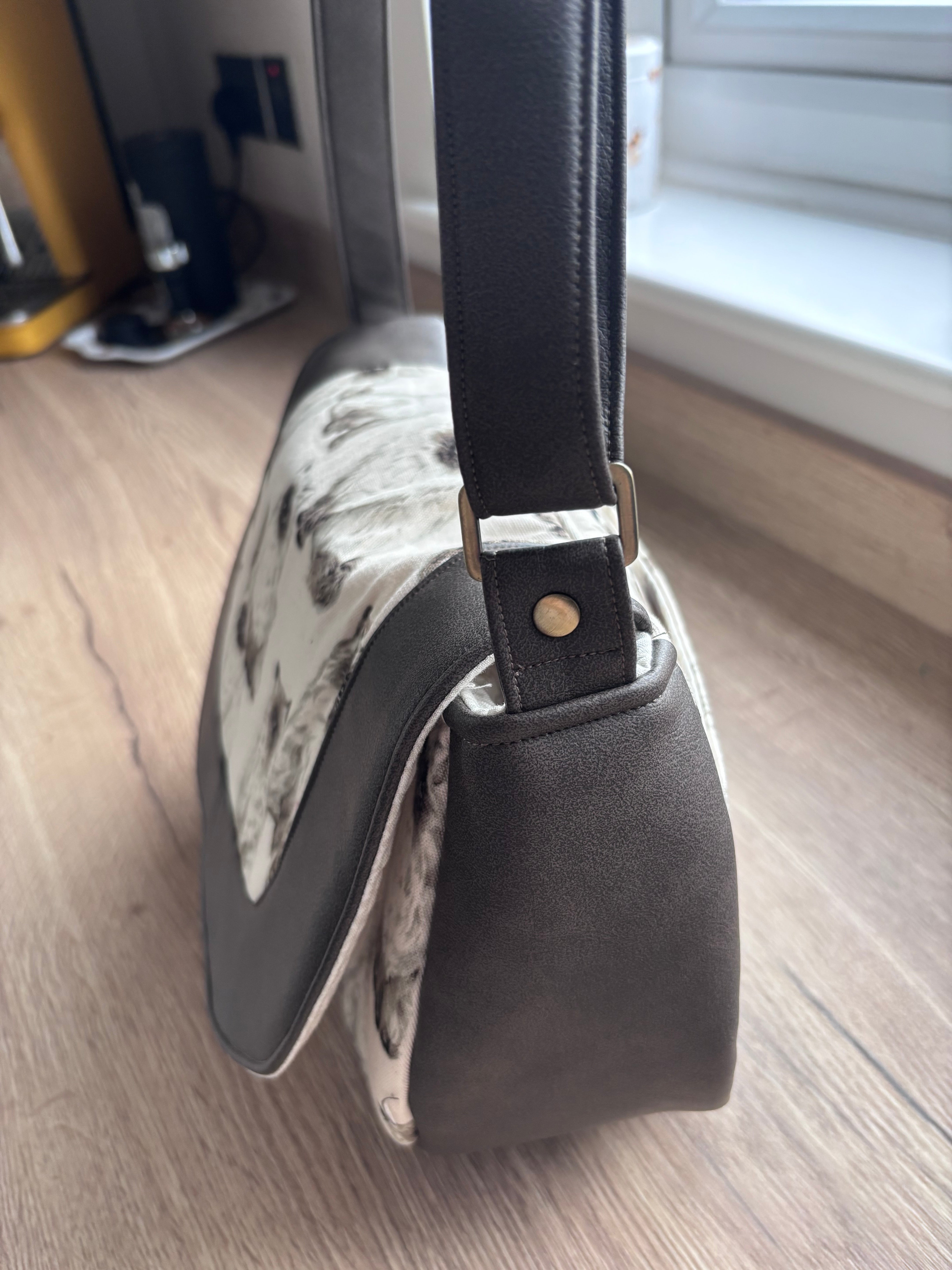 Ragdoll  Himalayan Cat Crossbody Handbag | Handmade Cat Print Shoulder Bag with Pockets | Available in Medium & Large