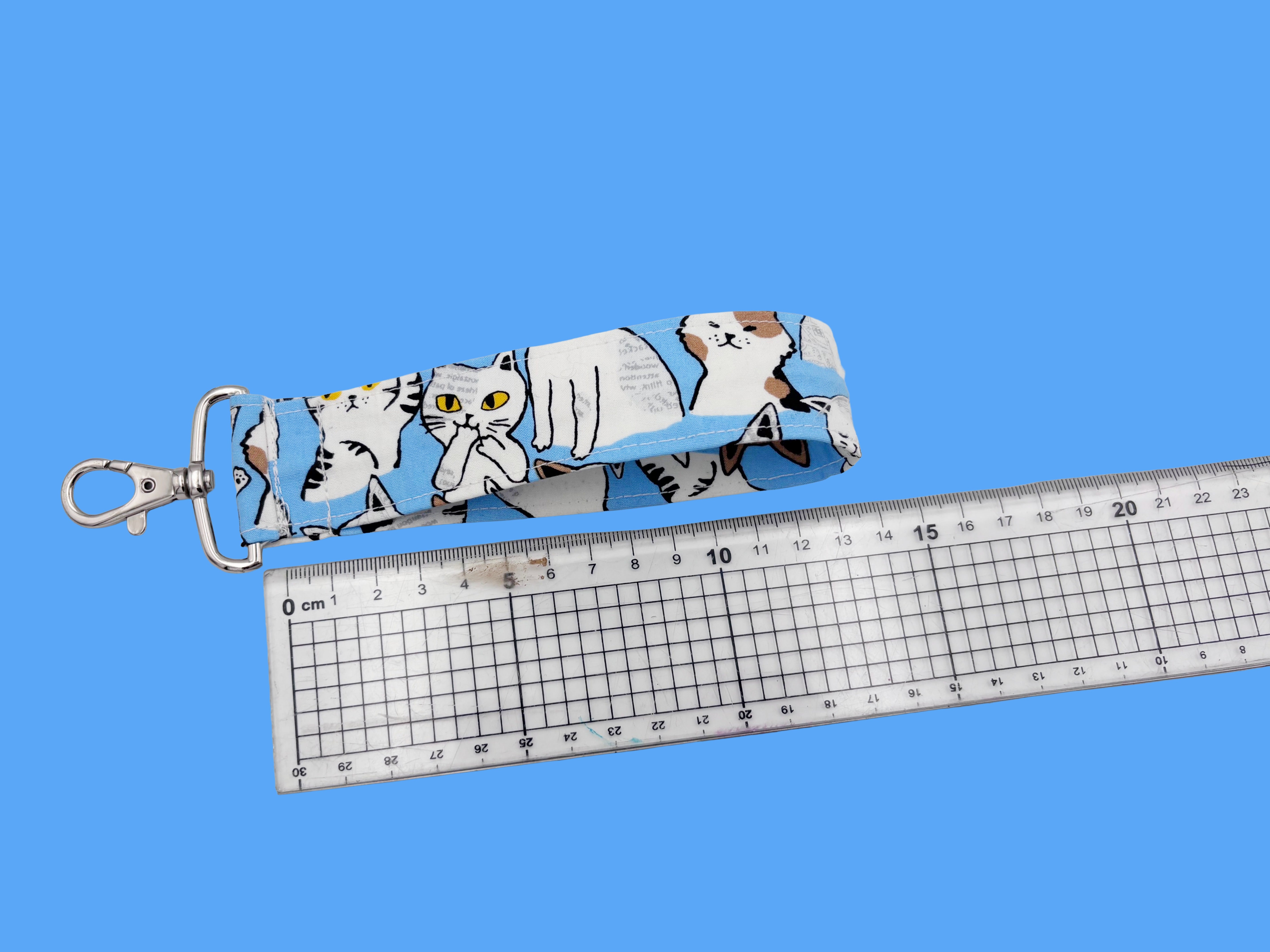 Blue Japanese Cat Keyring Wristlet – Quirky Handmade Gadget Clip
