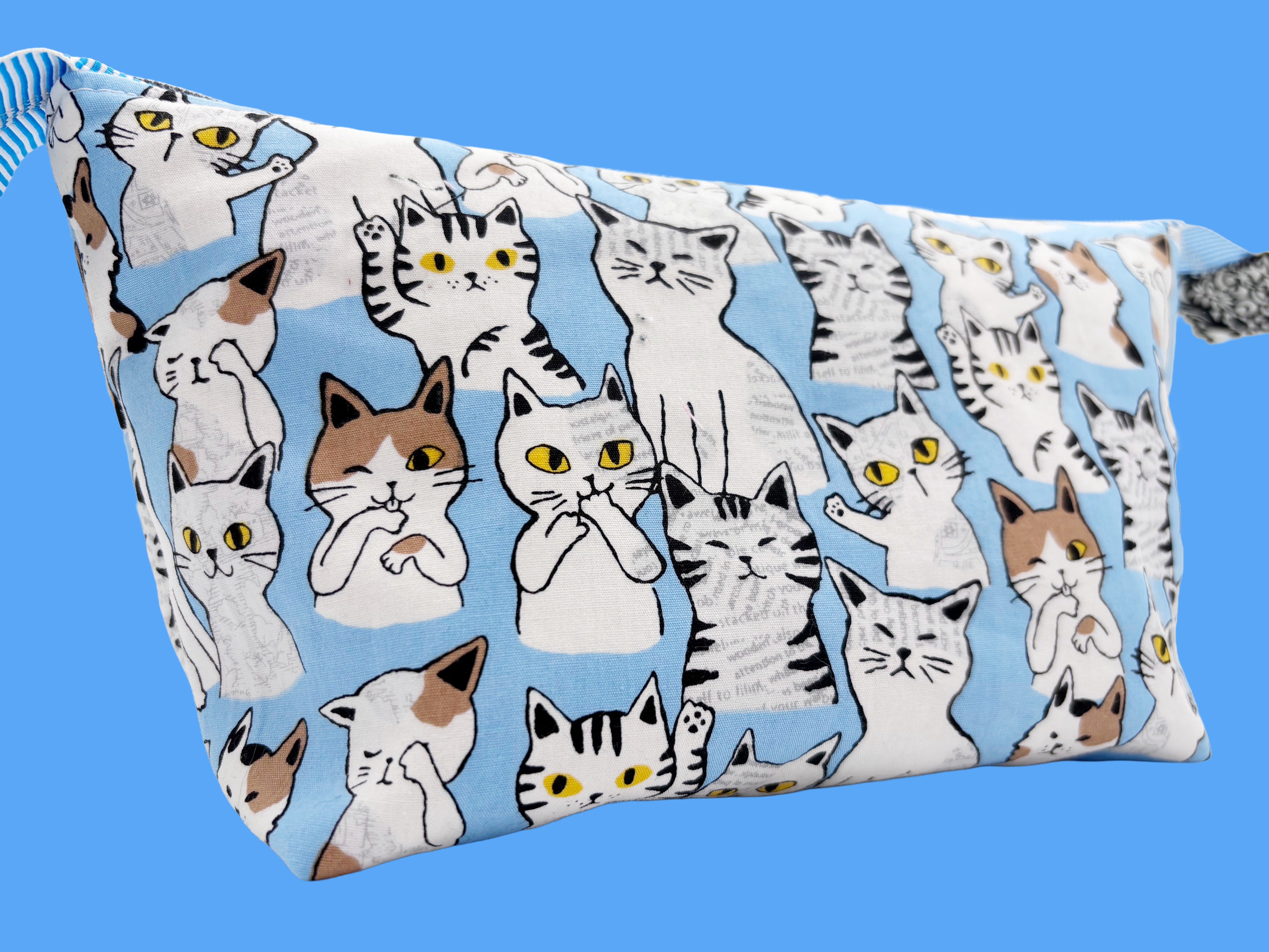 Japanese Cat Cosmetics Bag – Handmade Quirky Makeup Pouch with Star Zip Blue