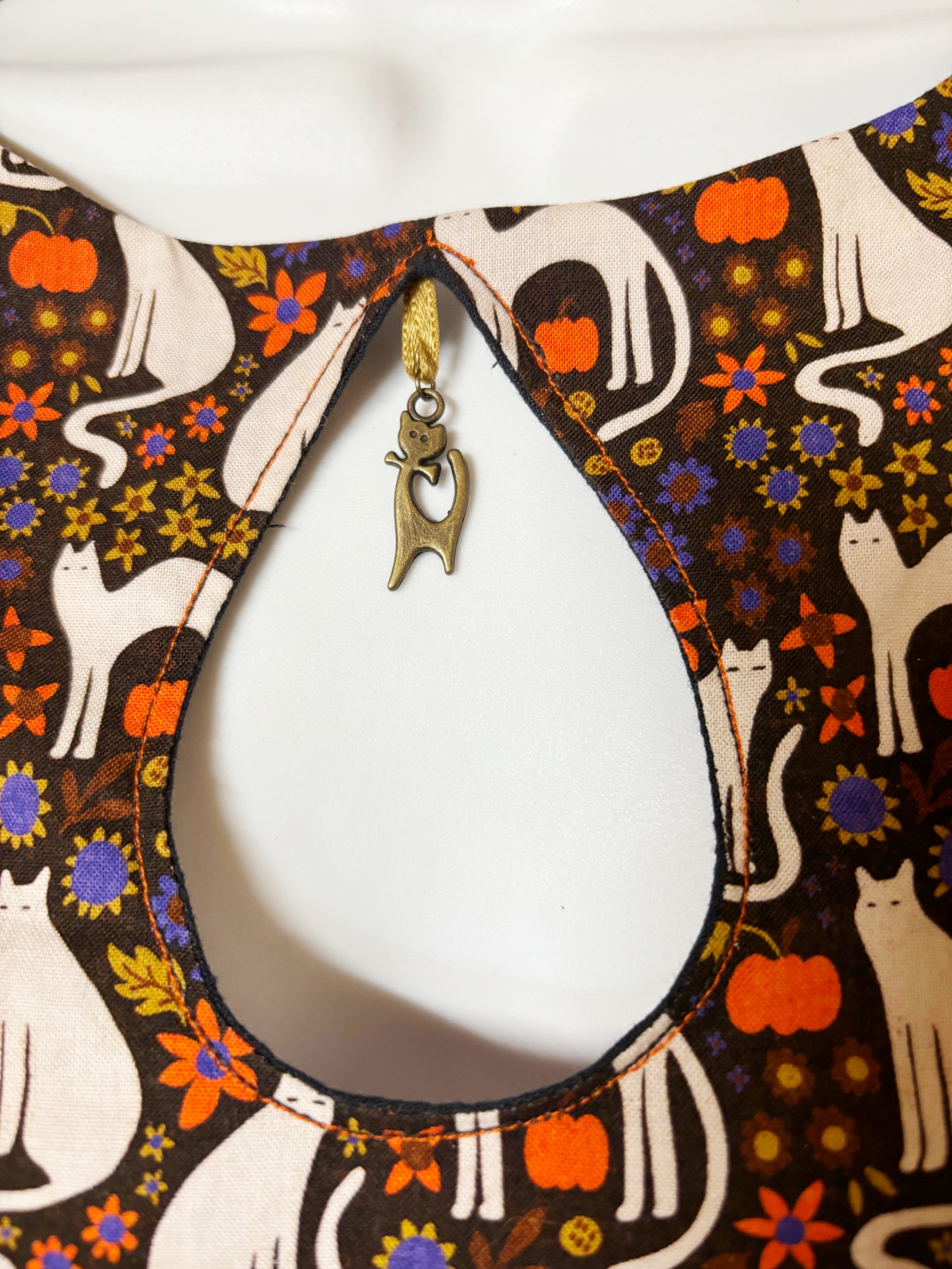 Retro Cat Print Shift Dress with Pockets