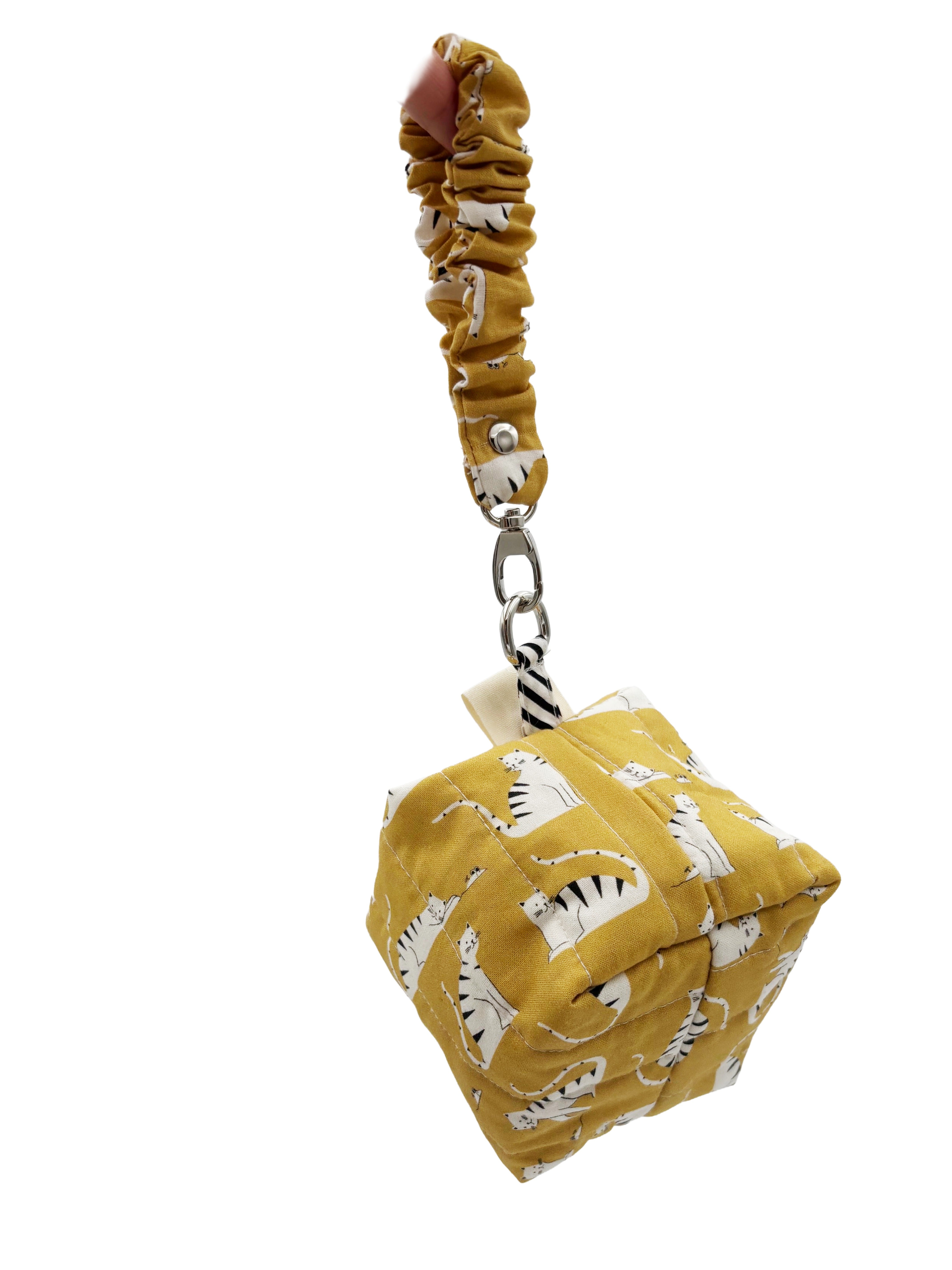 Quilted box pouch mustard tabby cat