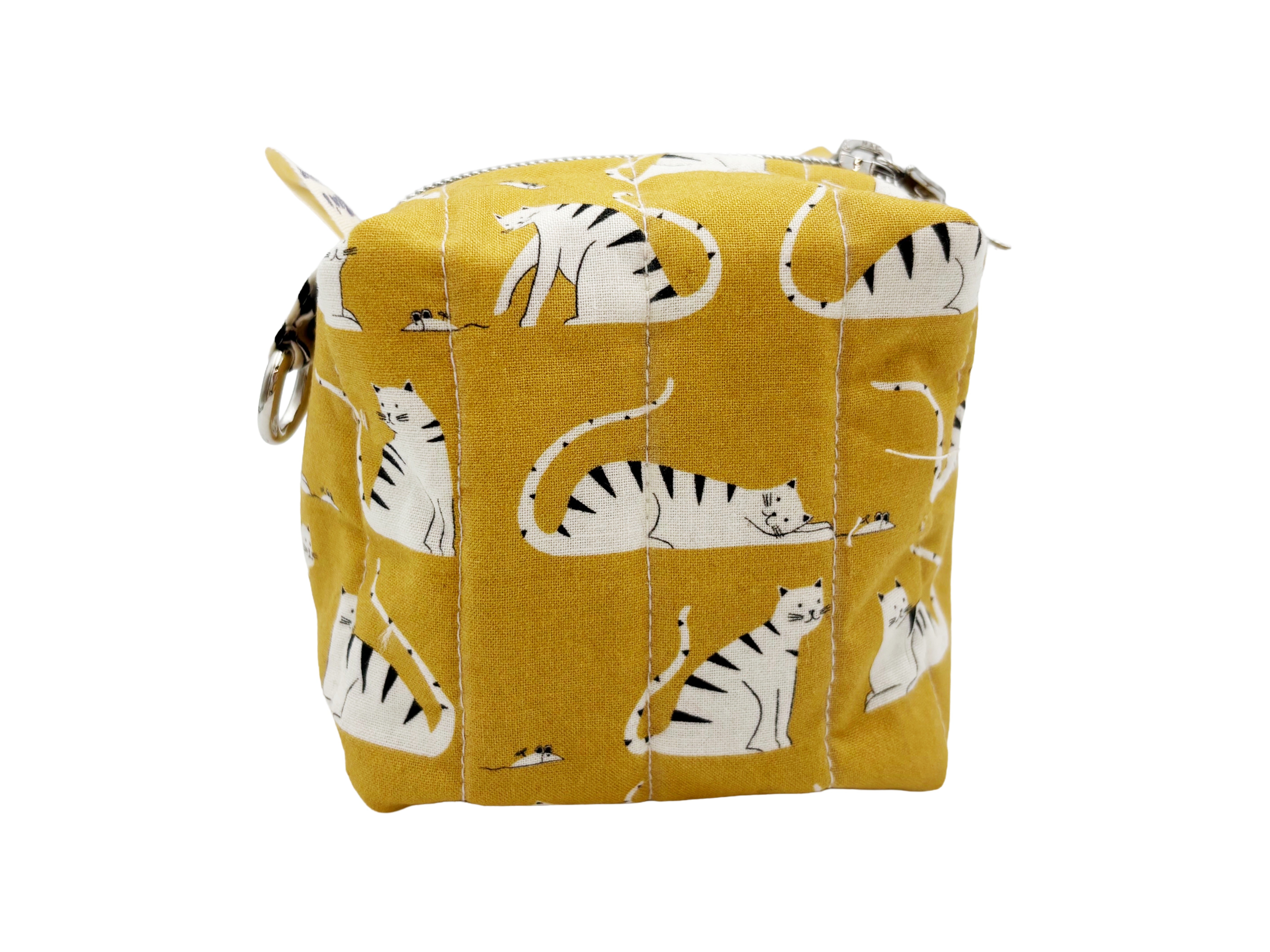 Quilted box pouch mustard tabby cat
