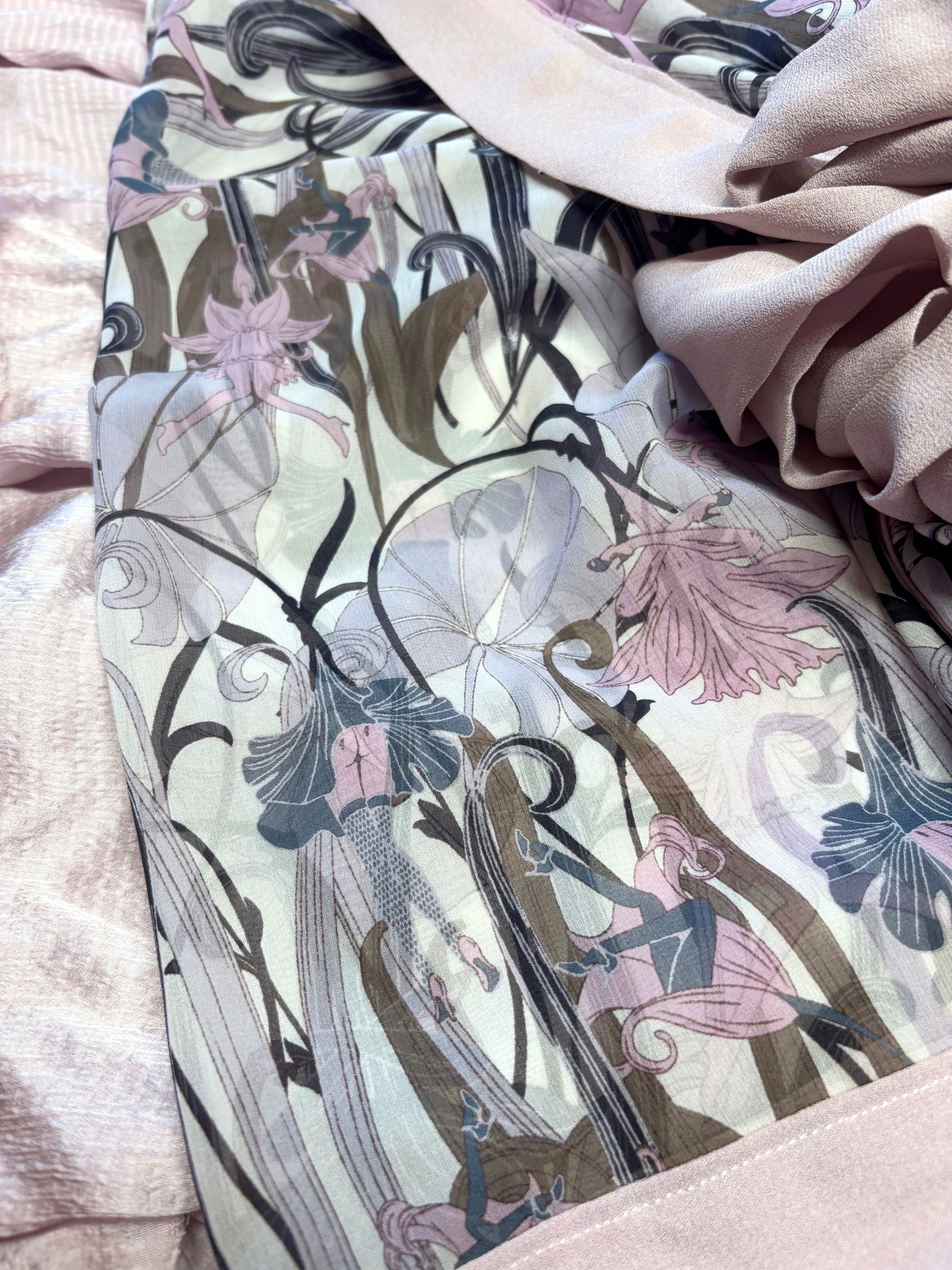 Luxury 100% Silk Floral Kimono Robe – Romantic Bedroom Dressing Gown