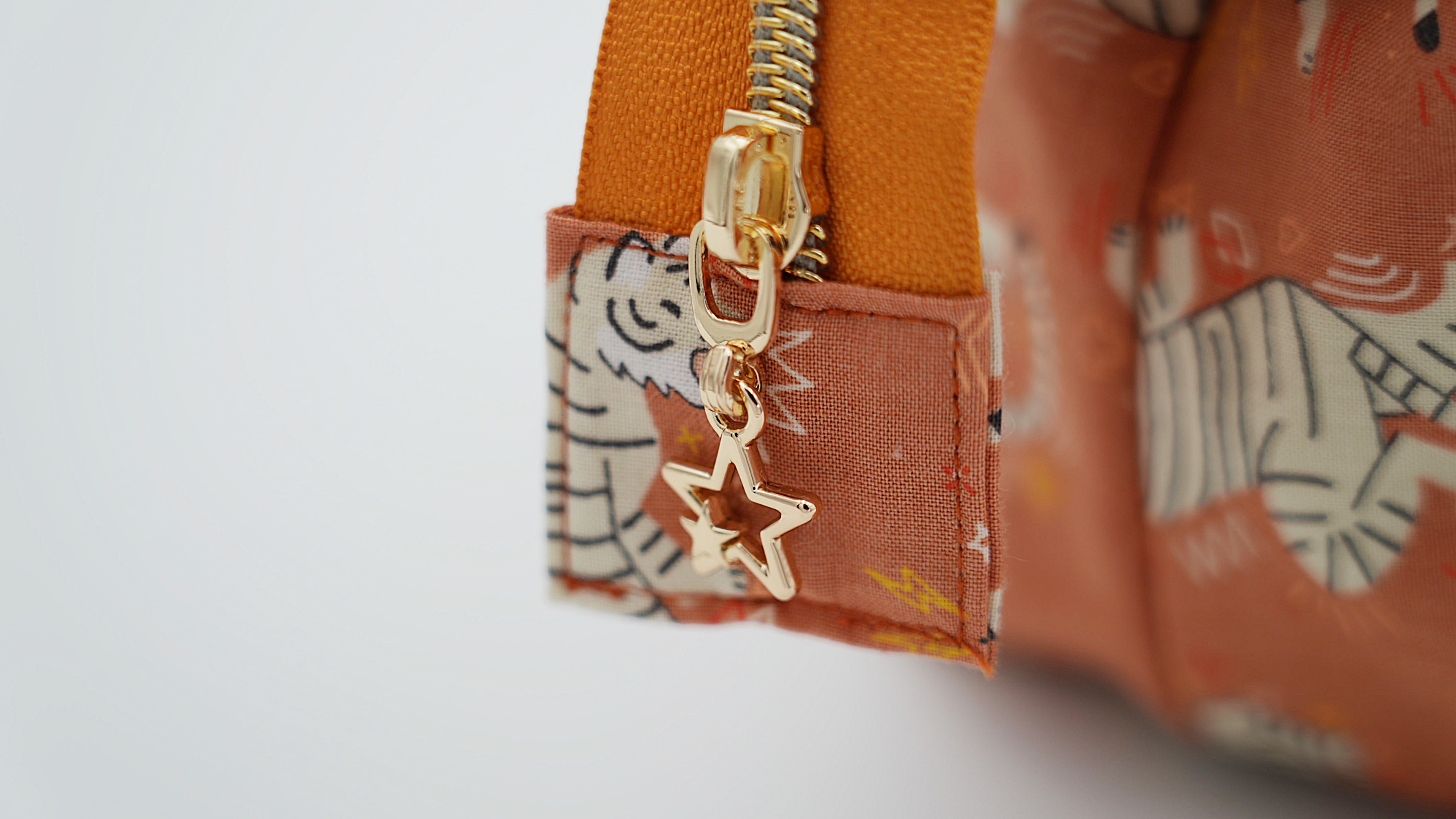 Small Tiger Print Wash Toiletry Bag