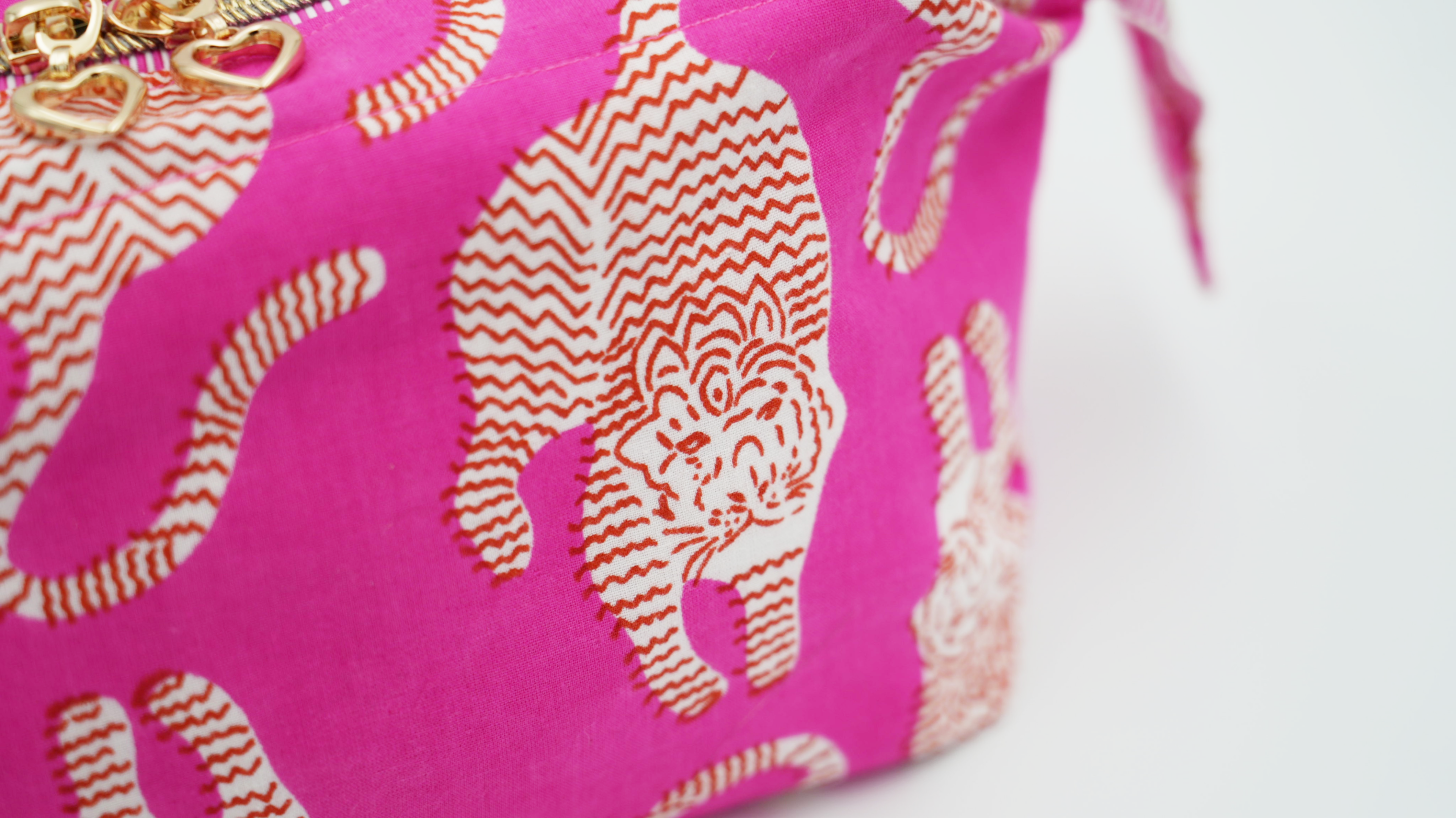 Compact Tiger Wash Bag – Hot Pink Toiletry Bag