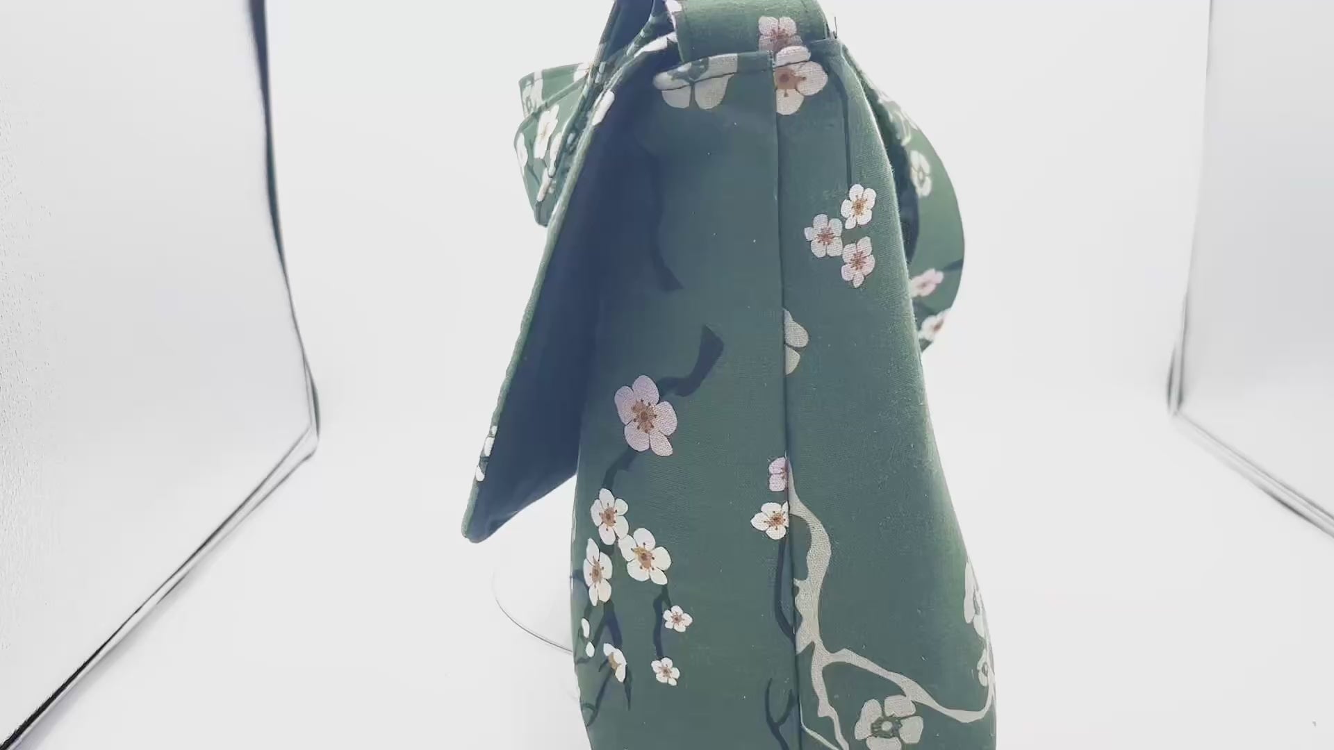 Load video: Cherry Blossom Linen Crossbody Bag – Eastern Escape Collection